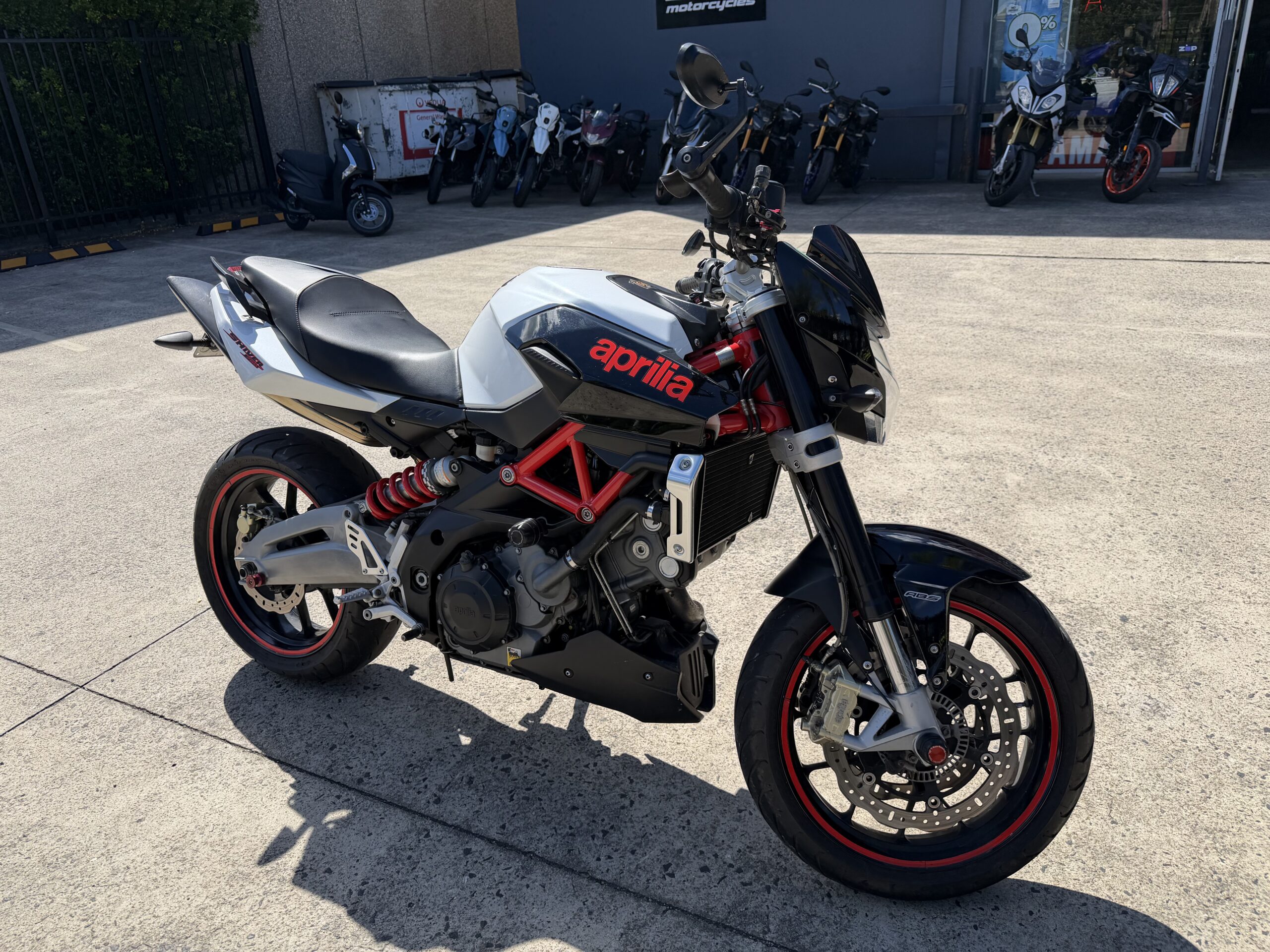 APRILIA SHIVER 750 - USED 4 APRILIA SHIVER 750 - USED - Image 4