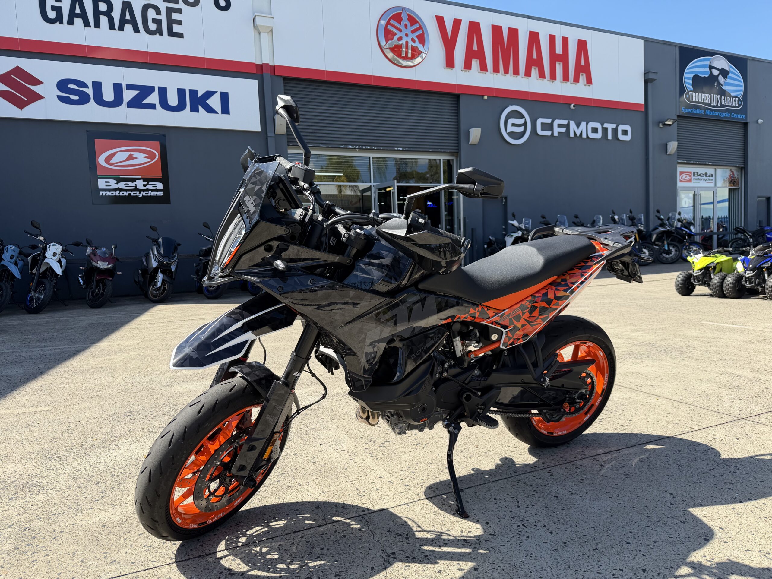 KTM 890 SMT - USED 12 KTM 890 SMT - USED - Image 12