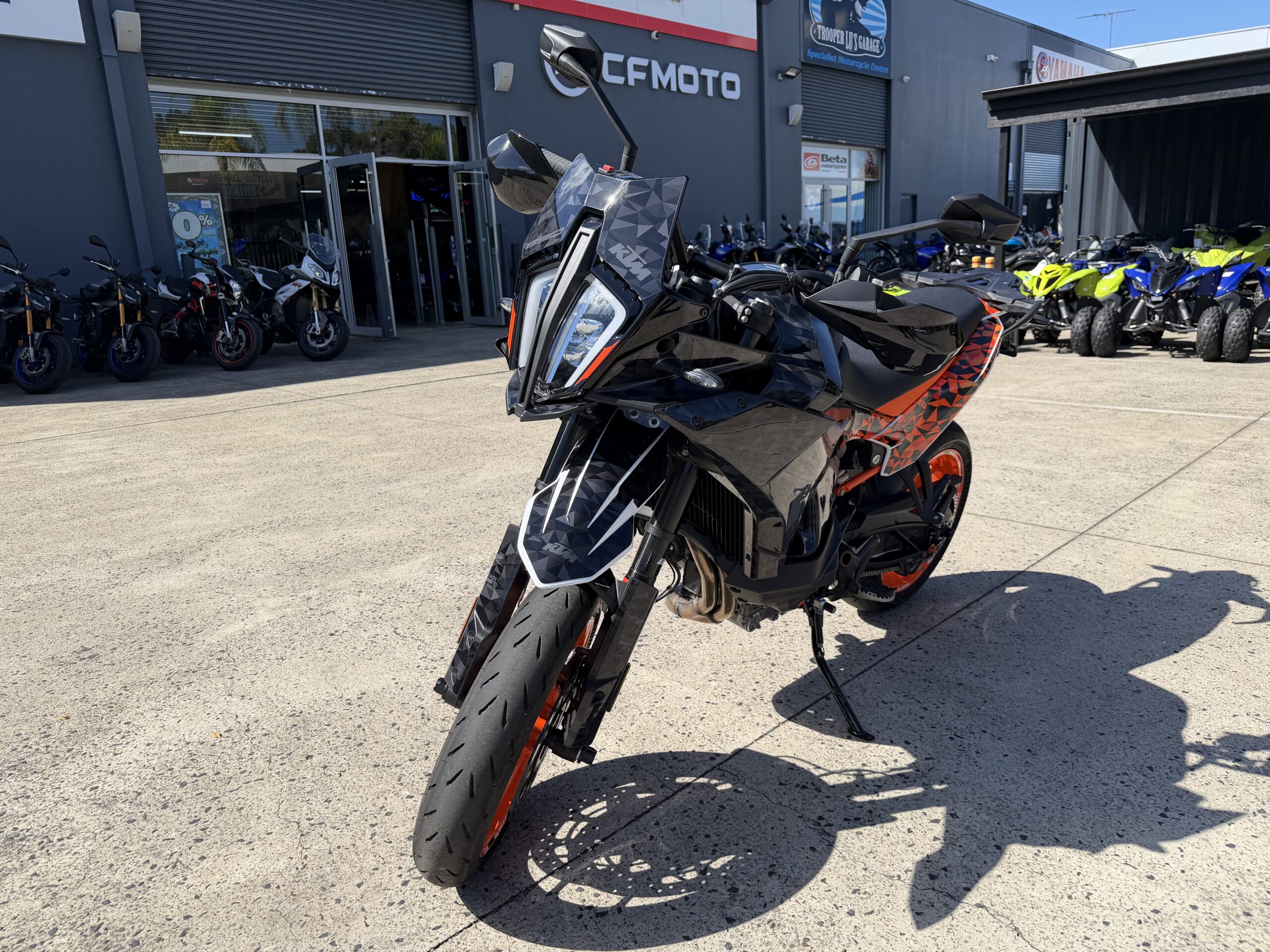 KTM 890 SMT - USED 13 KTM 890 SMT - USED - Image 13