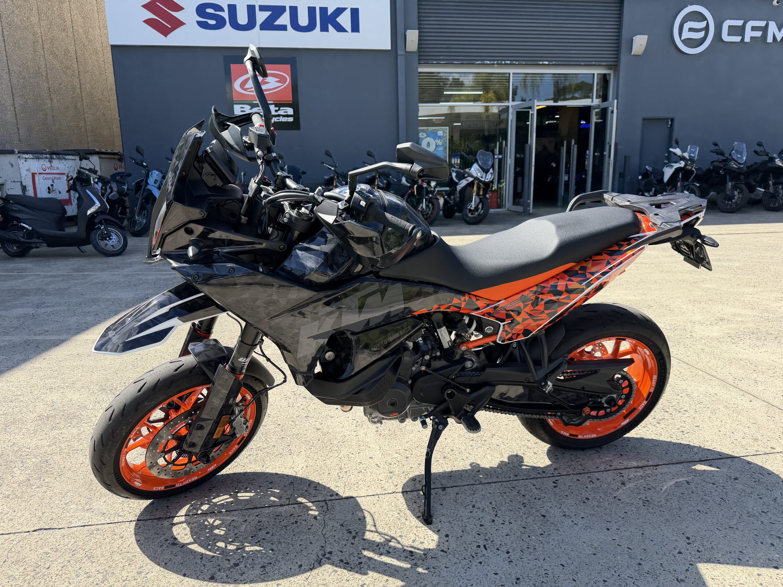 KTM 890 SMT - USED 16 KTM 890 SMT - USED - Image 16