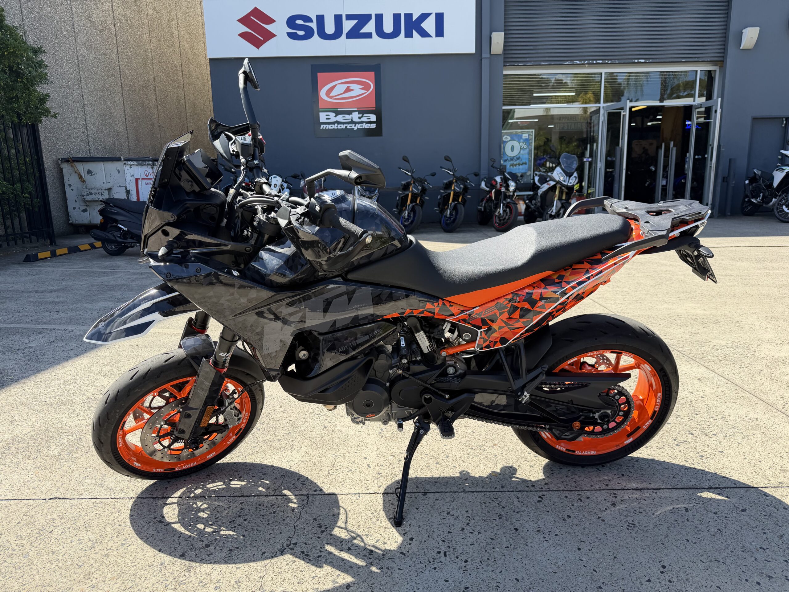 KTM 890 SMT - USED 17 KTM 890 SMT - USED - Image 17
