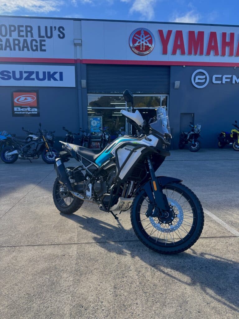 CFMOTO 450MT – DEMO