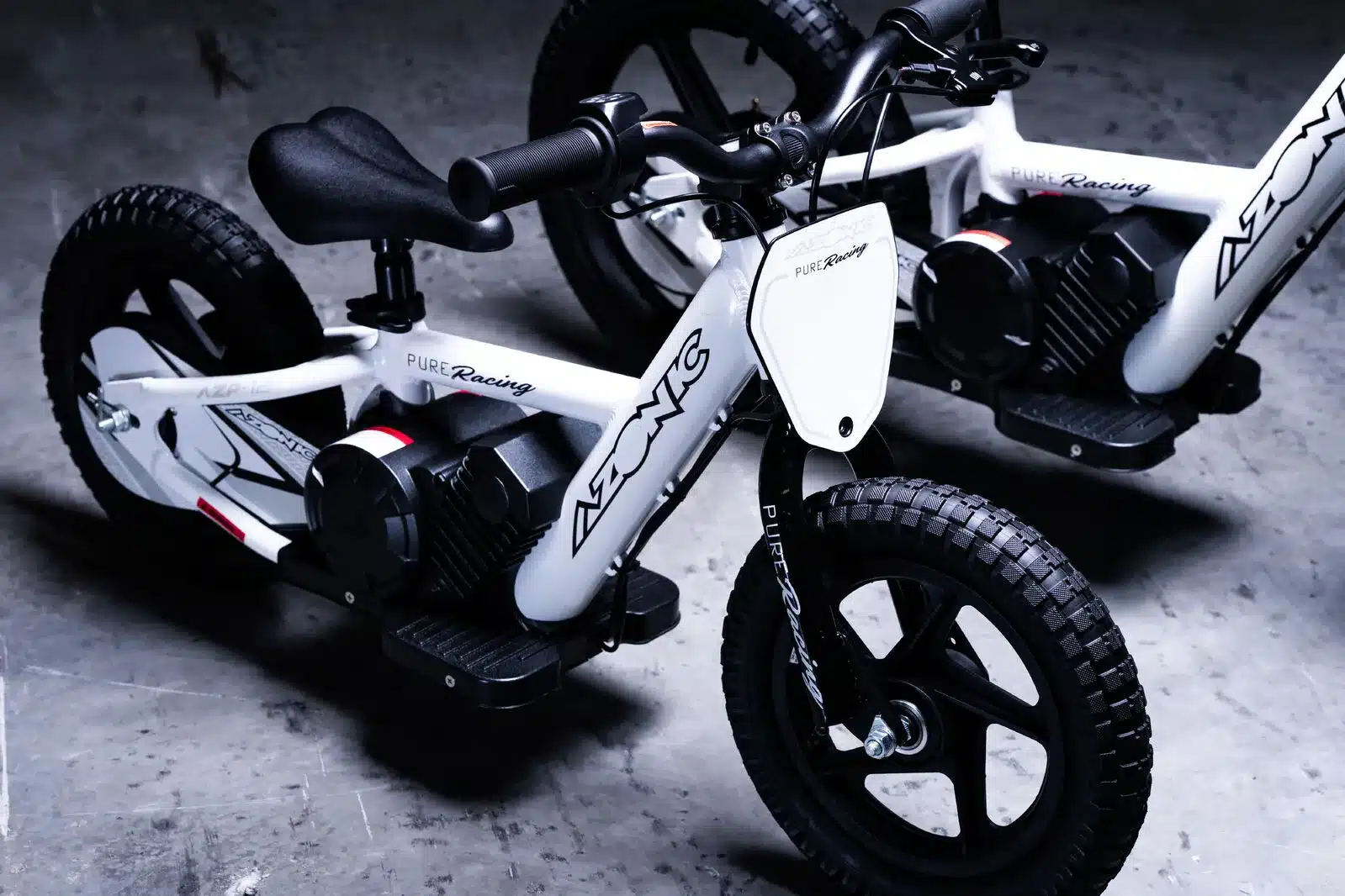 AZONIC PURE 12 24V ELECTRIC BALANCE BIKE | 24V 150W 3 AZONIC PURE 12 24V ELECTRIC BALANCE BIKE | 24V 150W - Image 3