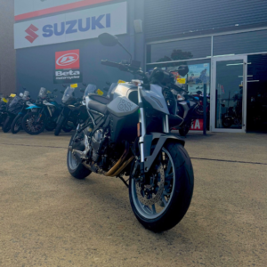 SUZUKI GSX-8S - DEMO